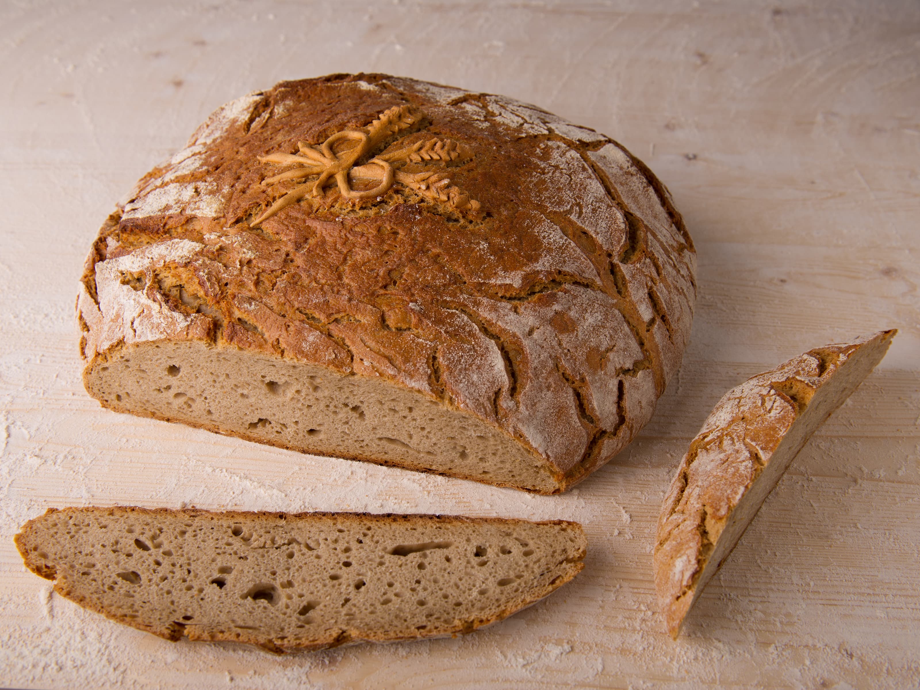 Mauracher Laib 2kg mit Ähre